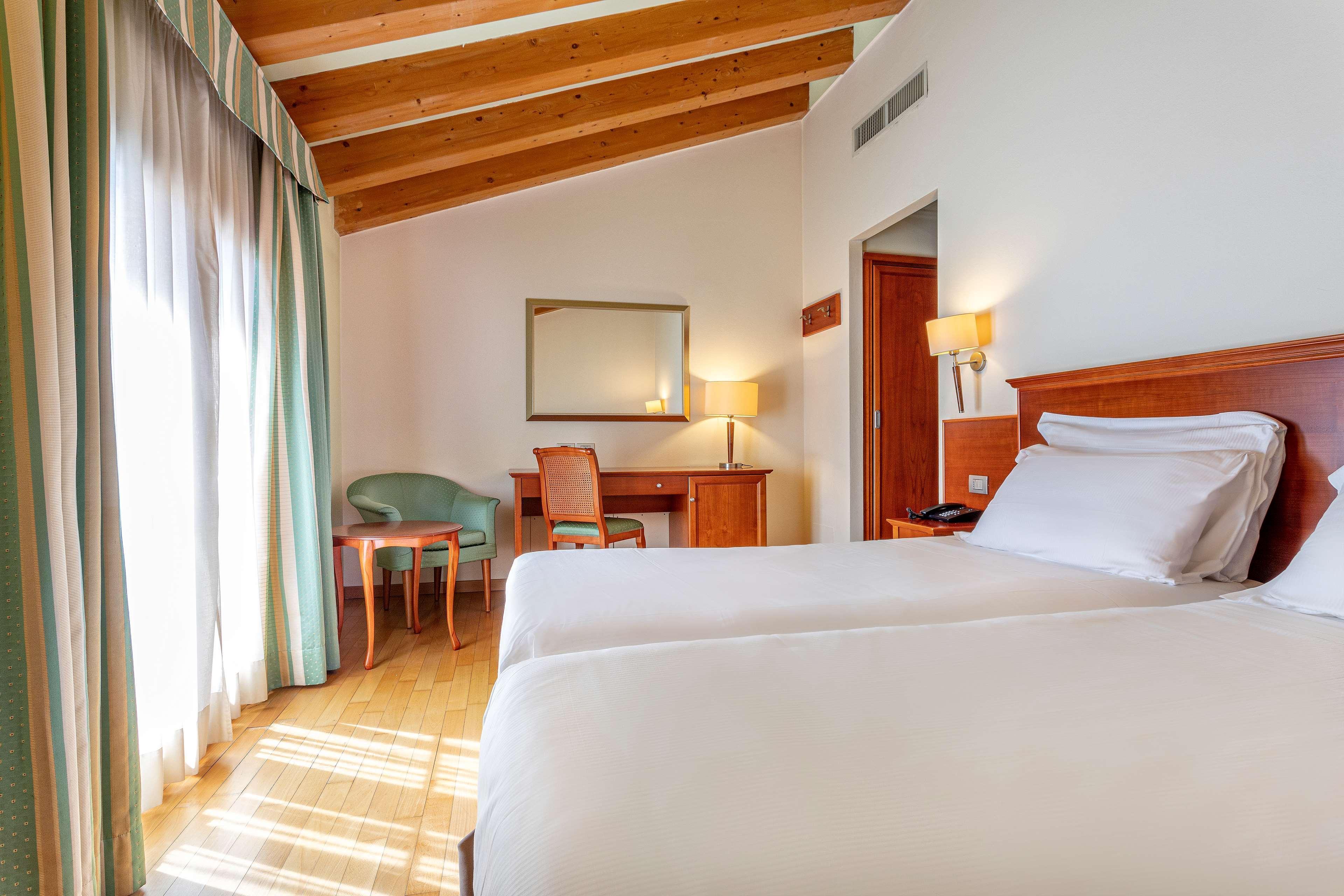 Best Western Titian Inn Hotel Treviso Silea Extérieur photo
